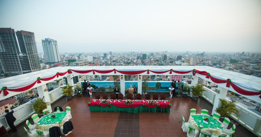 Green Palace Hotel Phnom Penh Exteriör bild