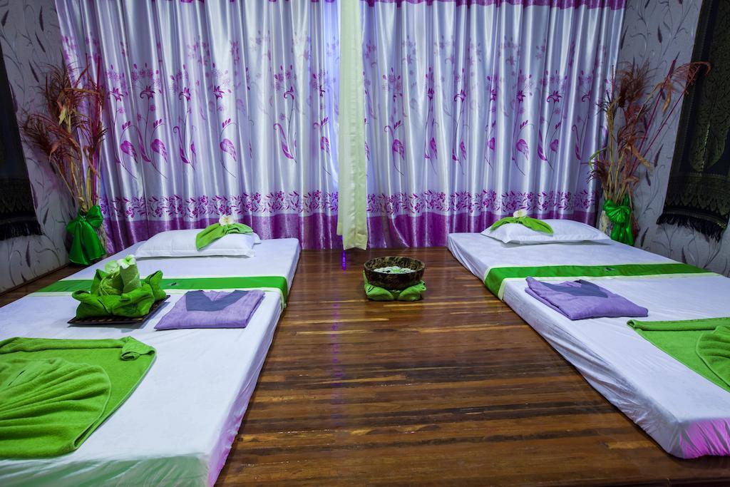 Green Palace Hotel Phnom Penh Exteriör bild